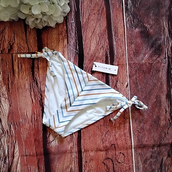 NEW! 🌼Vitamin A Bikini Bottoms - Picture 6 of 7